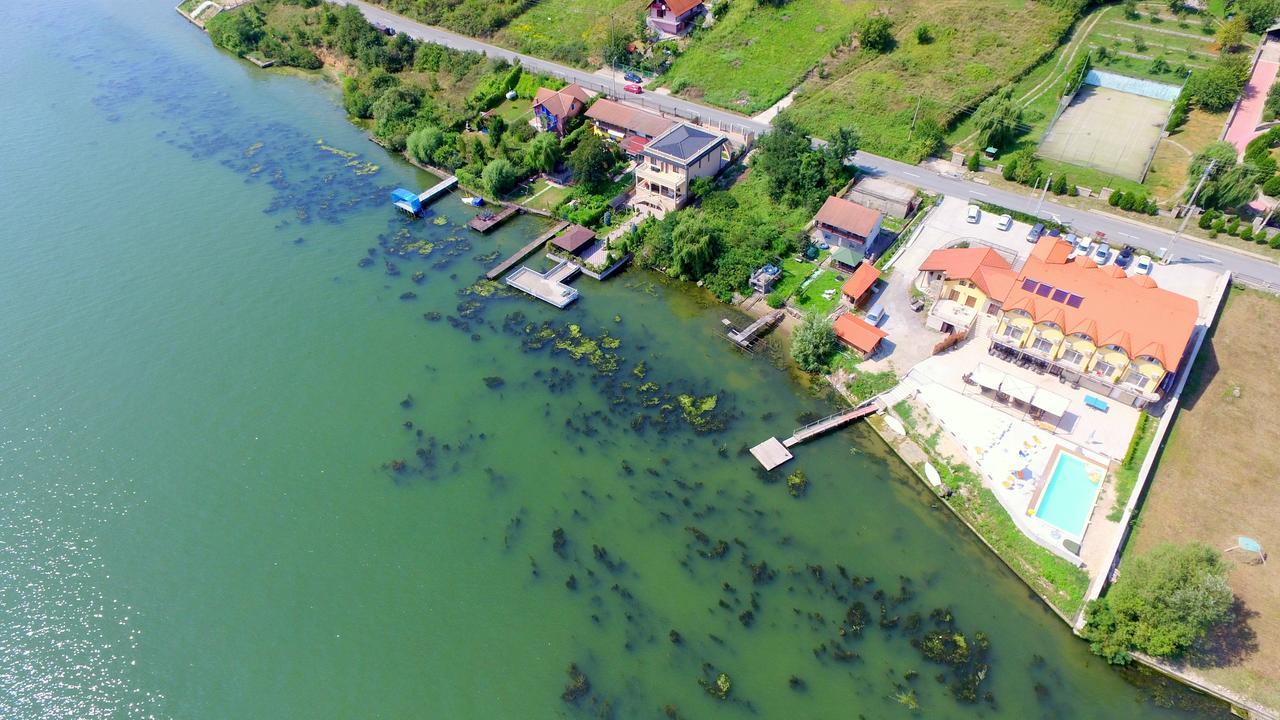 Mai Danube Hotel Ieşelniţa Eksteriør billede